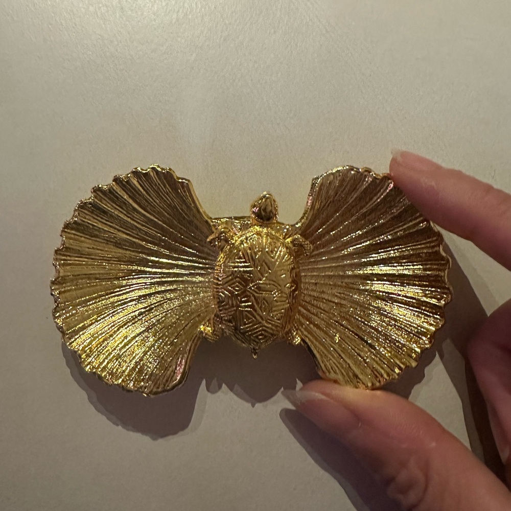 Vintage turtle w shell gold trinket dish. Great for earrings. - Picture 2 of 3